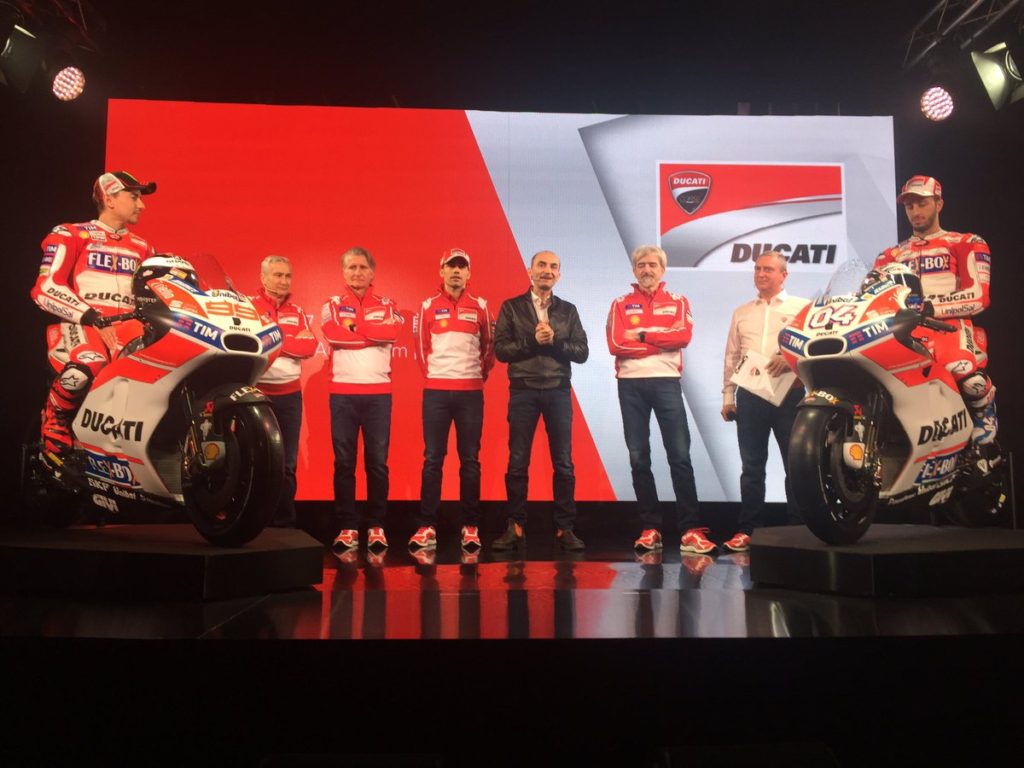 Ducati Desmosedici GP17 dipamerkan untuk pertama kali di Bologna